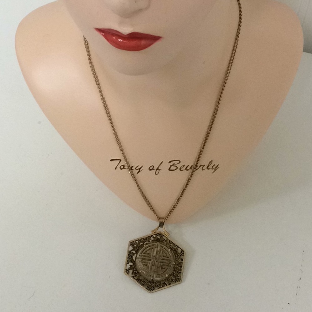 Sarah Coy Vintage Large Pendent Necklace